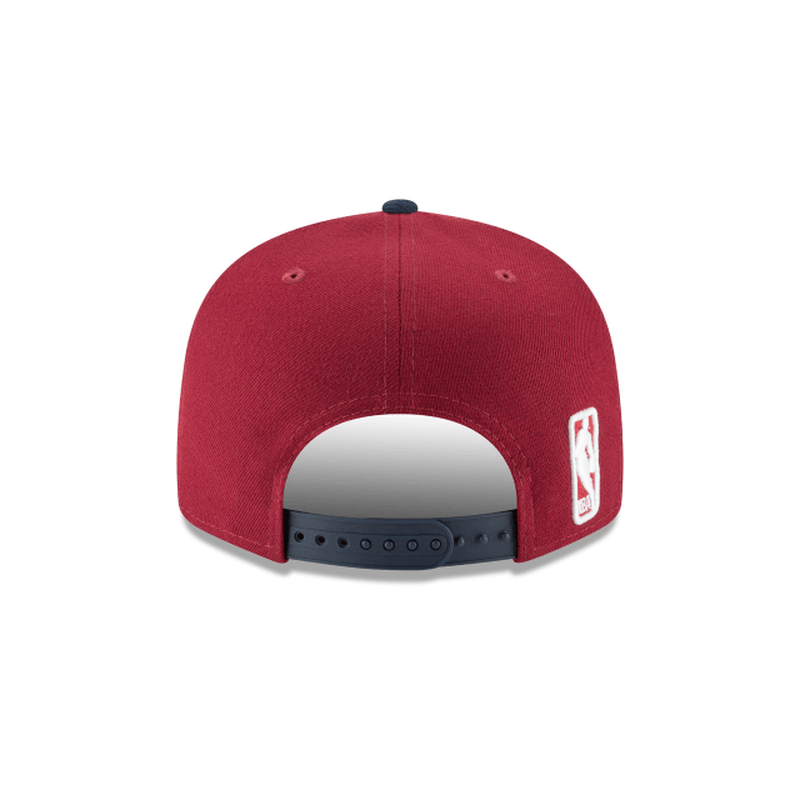 Material: 100% Polyester
High Crown
Structured fit
Flat bill with ability to curve
Snapback
Embroidered graphics
Six panel construction with eyelets
Wipe clean with a damp cloth
Officially licensed
Imported
Brand: New Era - Krush Clothing